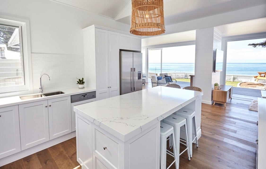 Luxurious Hamptons Seaside Kitchen