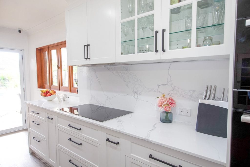 Knife block on white marble bench