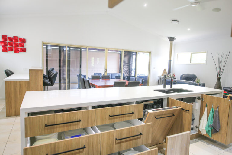 How to Design a Kitchen for Entertaining